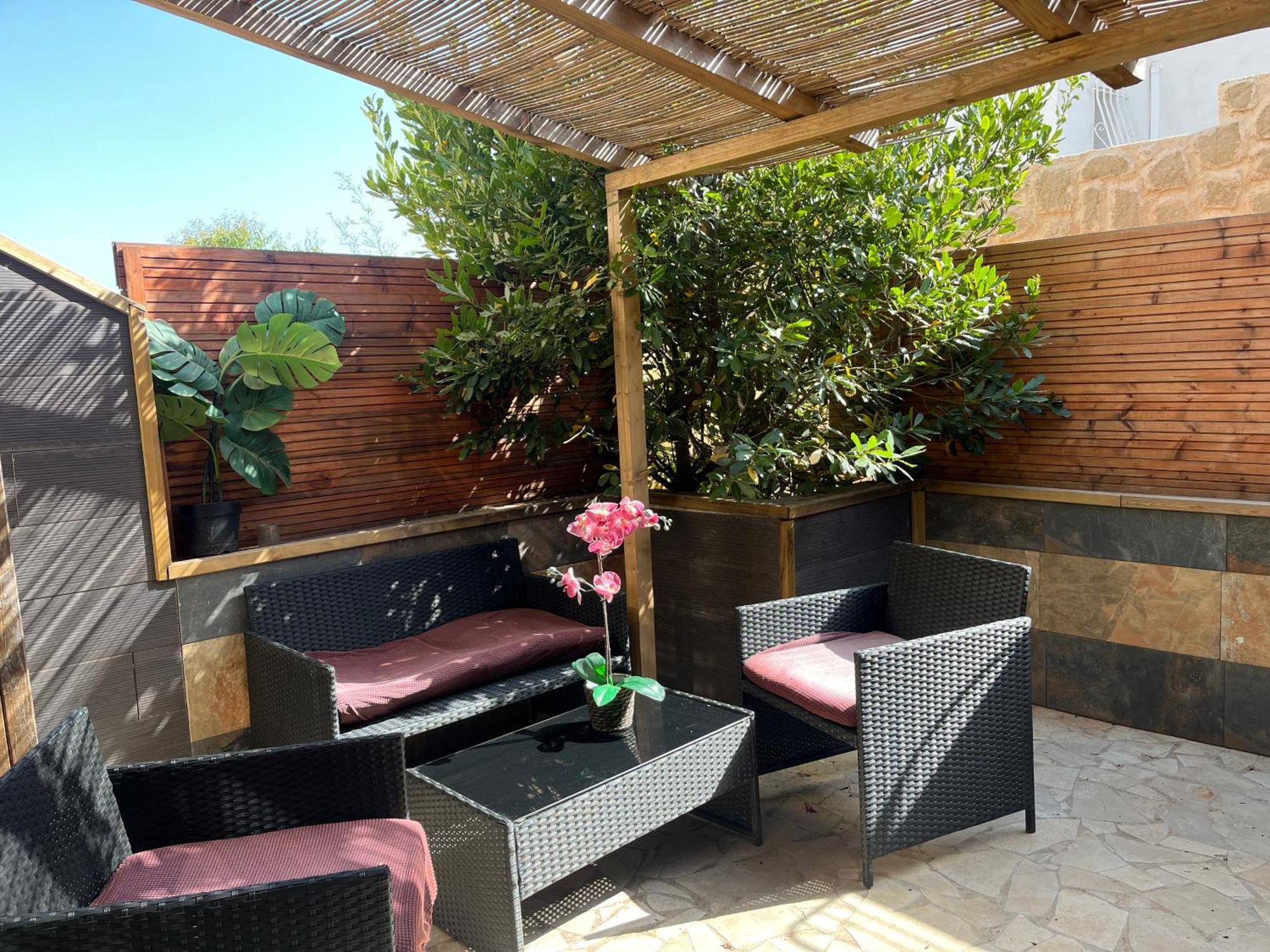 Reves De Vie Studio Avec Terrasse Le Figuerolles Cassis Exterior foto